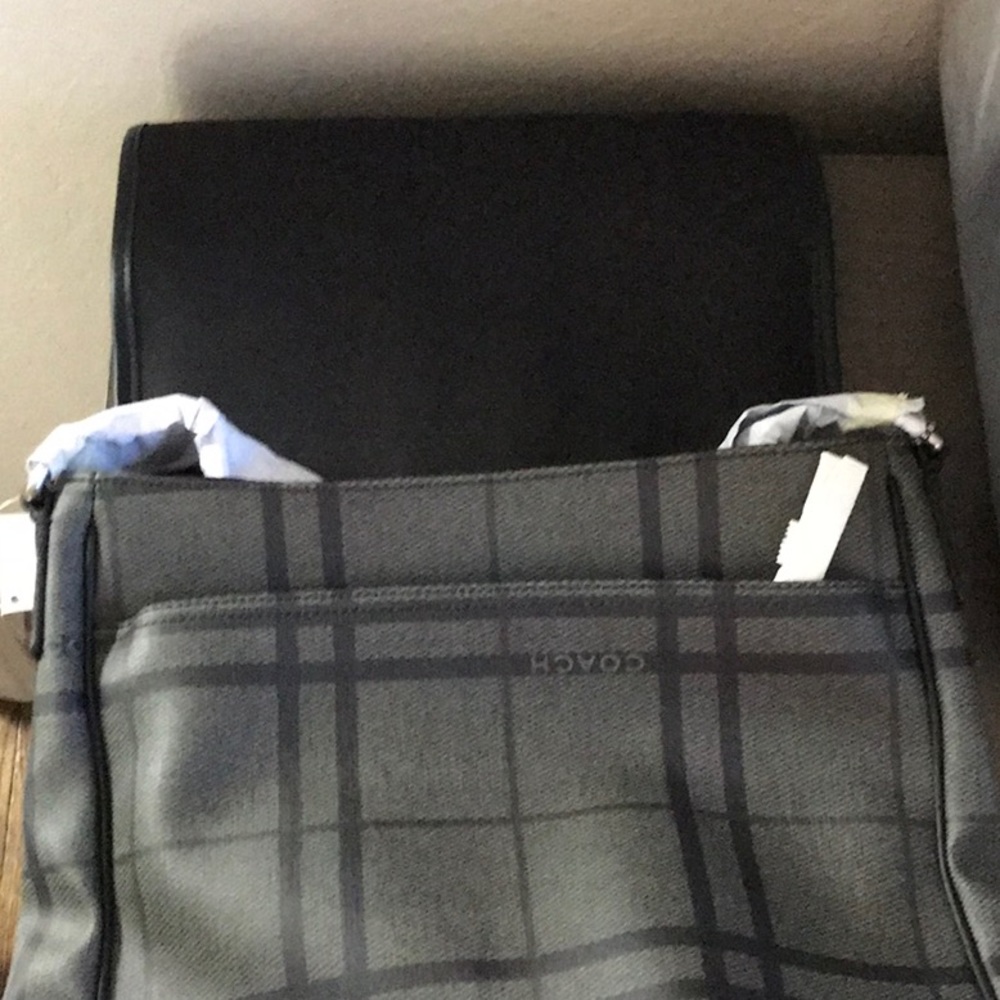 Coach Messenger Bag - Picture 2 of 5
